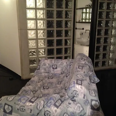 Romeo And Juliet Apartment *